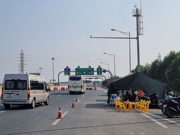 Quảng Ninh mở lại vận tải khách liên tỉnh với Hải Dương