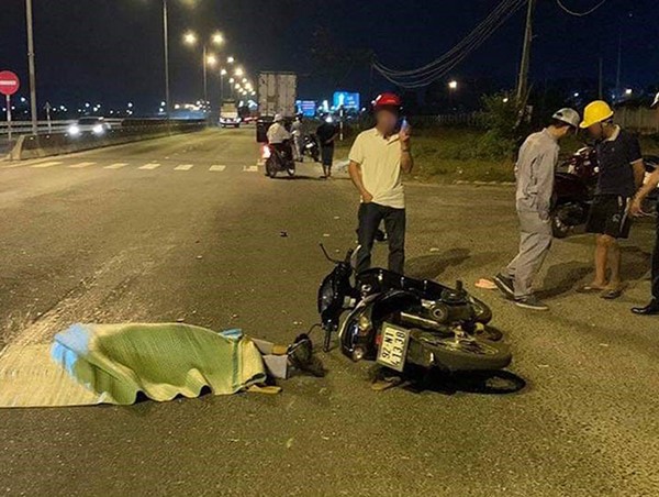 Quảng Nam: Va chạm với xe đầu kéo, người đàn ông tử vong thương tâm