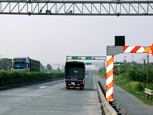 Giảm đáng kể xe quá tải trên quốc lộ 5 sau 6 tháng thí điểm cân tự động