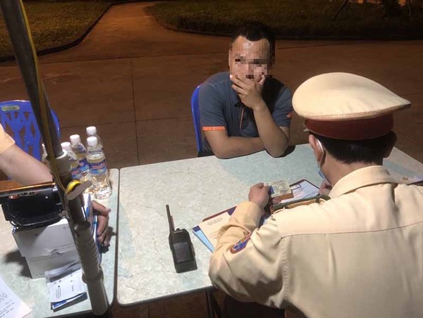 Liên tiếp phát hiện 2 lái xe dương tính với ma túy trên cao tốc Hà Nội - Hải Phòng - Quảng Ninh