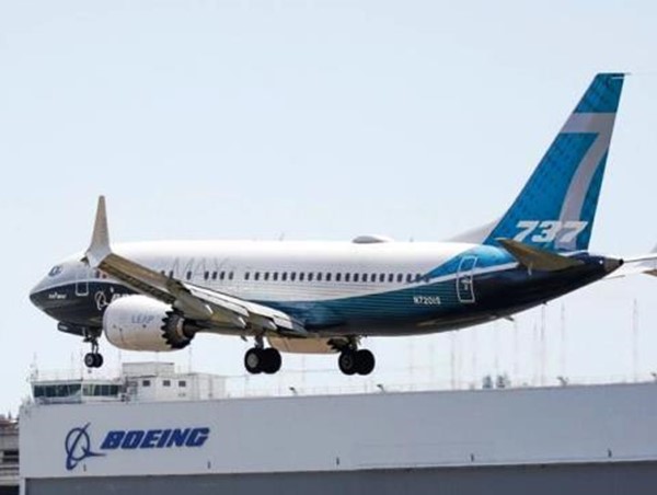 Boeing 737 Max được phép bay quá cảnh qua Việt Nam