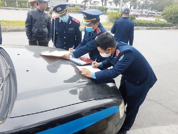 Xử lý vi phạm giao thông: Làm ngơ cho vi phạm là sự yếu thế, bất lực