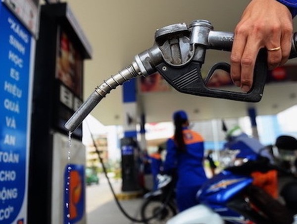 Xăng dầu giảm giá từ 16 giờ 30 ngày 12/4/2021