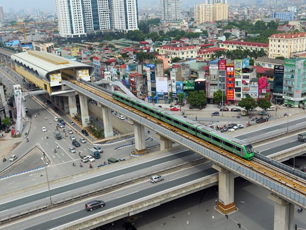 Chuẩn bị nhận bàn giao đường sắt Cát Linh - Hà Đông: Bổ sung nhiều tuyến buýt, nhà chờ