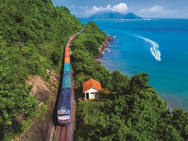 Tăng cường 55 đoàn tàu trong dịp nghỉ lễ 30/4 - 1/5