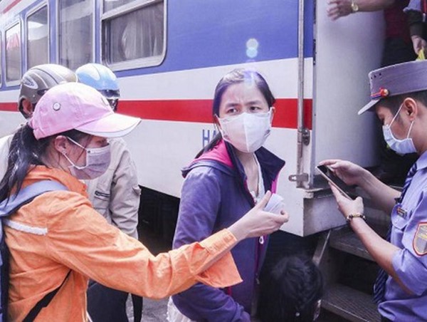 Đường sắt giảm giá vé cho thí sinh đi thi, nhập học đại học, cao đẳng