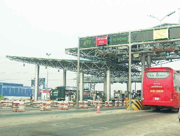 Thu phí tự động không dừng: Sớm xử lý dứt điểm vướng mắc