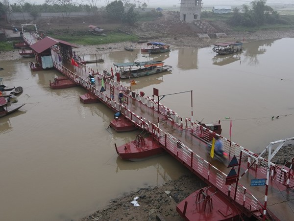 Không có chuyện “thổi tuổi” cầu phao Lương Phúc để xin vốn