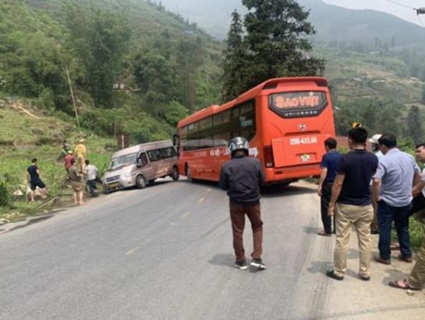Tai nạn giao thông mới nhất hôm nay 24/4: Tai nạn liên hoàn trên Quốc lộ 4D