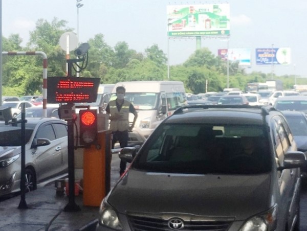 VECE bị phạt vì không xả trạm khi ùn tắc: Lời cảnh báo cho các chủ đầu tư BOT