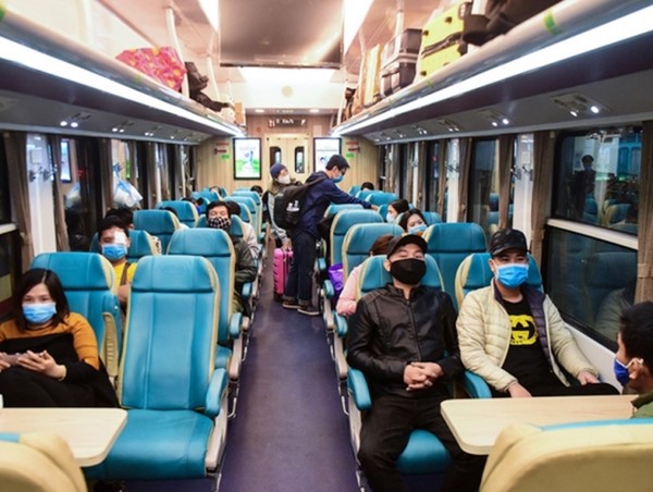 Cuối tháng 5/2021, đường sắt bổ sung nhiều chuyến tàu chạy cao điểm mùa hè