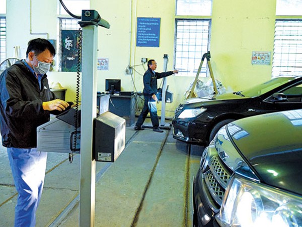 15 cá nhân, trung tâm đăng kiểm bị xử lý