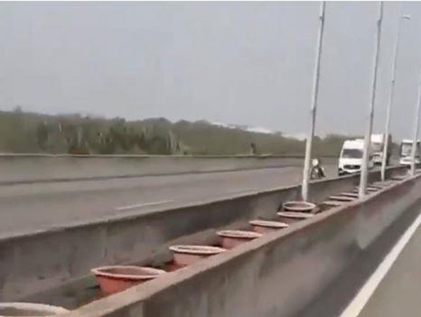 170 xe máy cố tình đi vào cao tốc TP Hồ Chí Minh - Long Thành - Dầu Giây