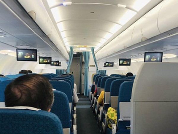 Cấp cứu kịp thời hành khách đột ngột lên cơn khó thở trên máy bay