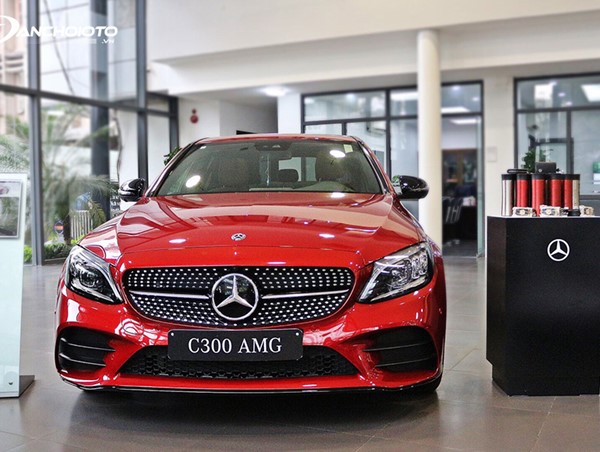 Giá xe ô tô Mercedes tháng 5/2021: Ưu đãi 50% phí trước bạ