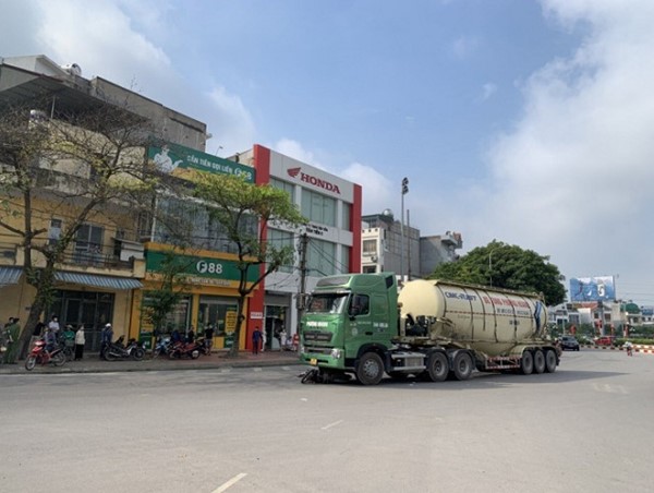 Tai nạn giao thông mới nhất hôm nay 11/5: Va chạm với xe bồn chở bê tông, người đàn ông tử vong tại chỗ