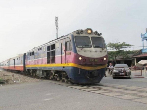 Tạm bãi bỏ tàu SE5/SE6 từ hôm nay