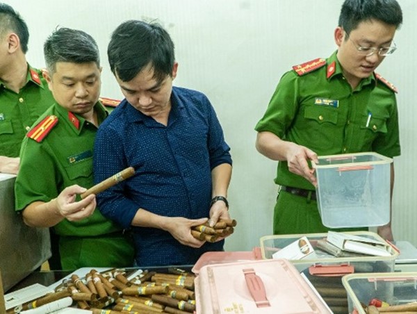 Buôn lậu xì gà gia tăng, Bộ Giao thông Vận tải chỉ đạo khẩn