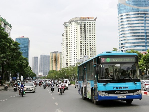 Hà Nội: Tiếp tục mở rộng vùng phục vụ, đưa xe buýt về các xã