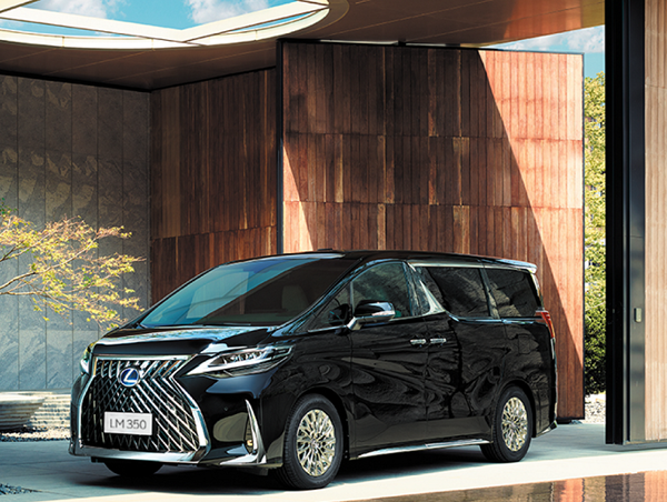 Lexus Việt Nam ra mắt phiên bản LM 35, có giá từ 6,8 tỷ đồng