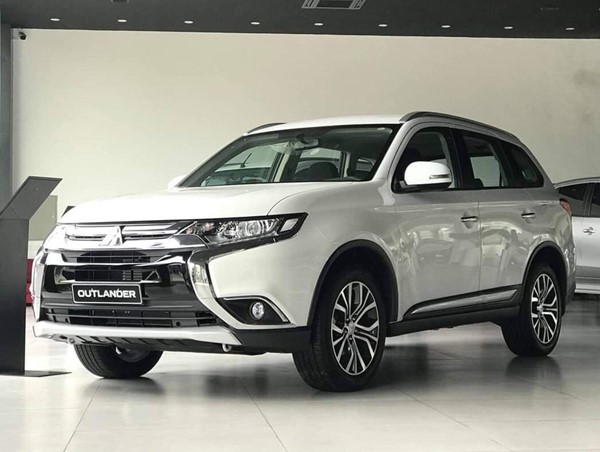 Mitsubishi triệu hồi 4 dòng xe vì lỗi phanh và túi khí