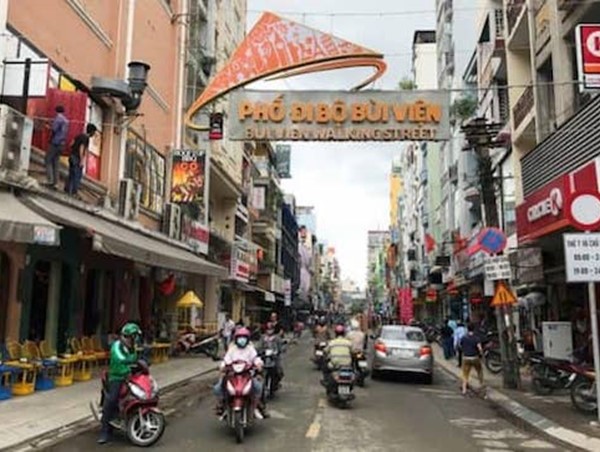 TP Hồ Chí Minh: Hạn chế tụ tập đông người ở phố đi bộ Nguyễn Huệ, Bùi Viện