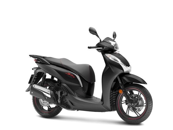 Honda triệu hồi hơn 1.300 xe tay ga SH300