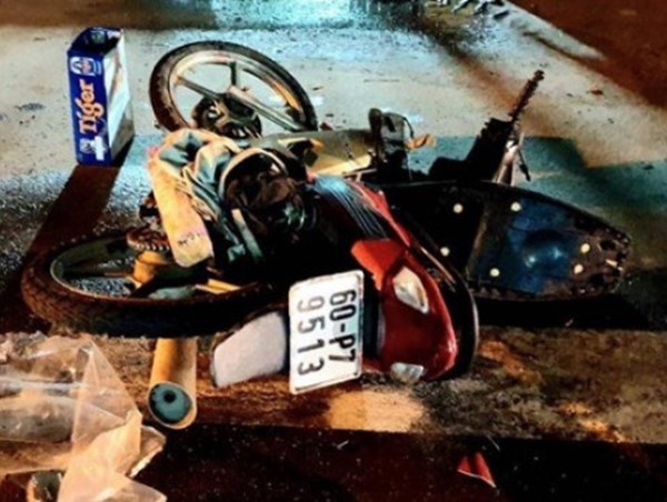 Va chạm với xe tải, một nam thiếu niên tử vong tại chỗ