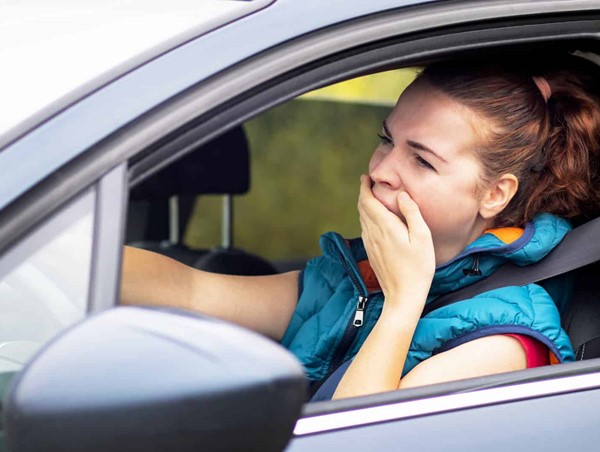 Dấu hiệu, biện pháp hạn chế ngủ gật khi lái xe