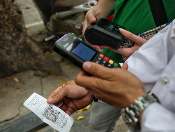 Những tín hiệu tốt từ thu phí gửi xe không dùng tiền mặt