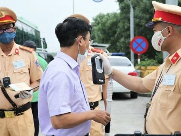 Trừ điểm giấy phép lái xe: tạo sức răn đe tránh nhờn luật