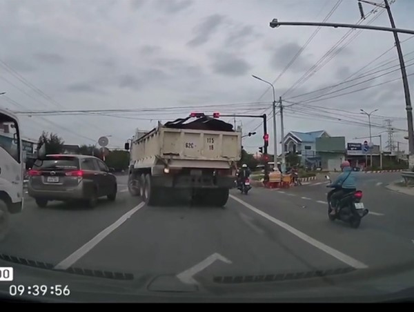 Xe ben vi phạm liên tục lỗi tại Long An