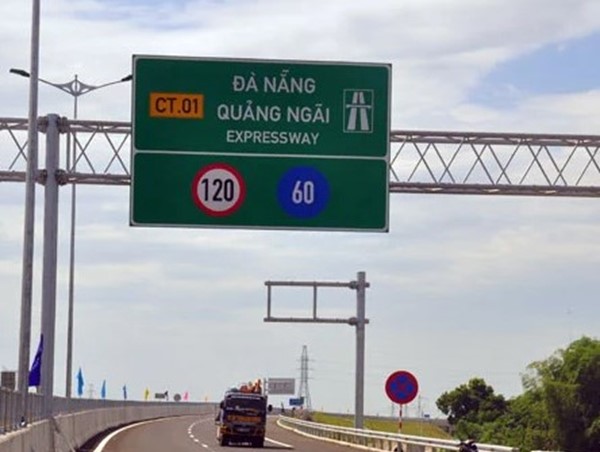 Mức xử lý đối với hành vi dừng, đỗ xe sai quy định trên cao tốc