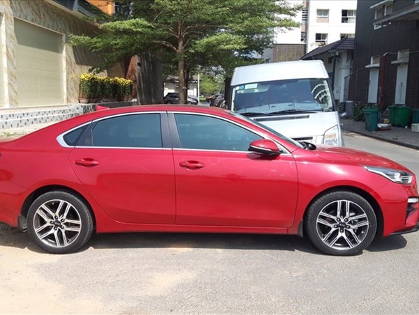 Tác hại khi đỗ xe ô tô dưới trời nắng nóng