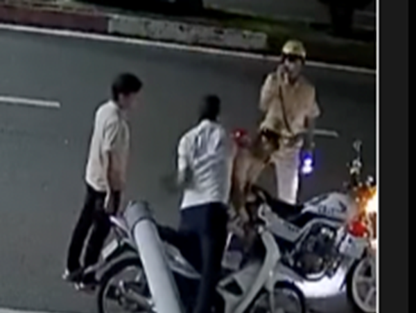 Tạm giữ hình sự cựu cán bộ thuế hành hung CSGT Bình Phước