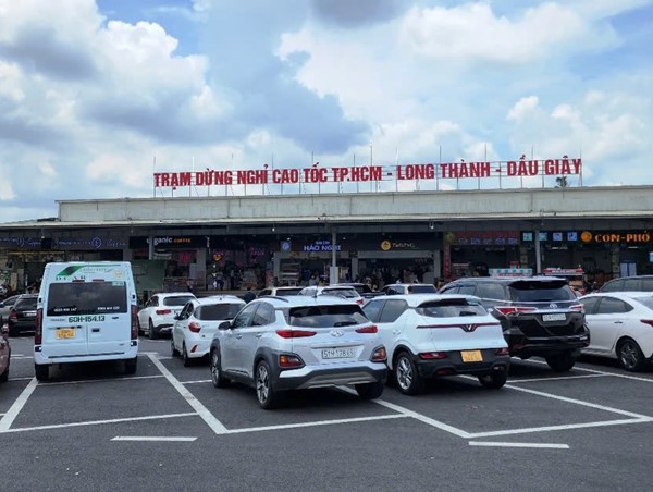 Vị trí các nút giao và trạm dừng nghỉ trên cao tốc Bắc - Nam