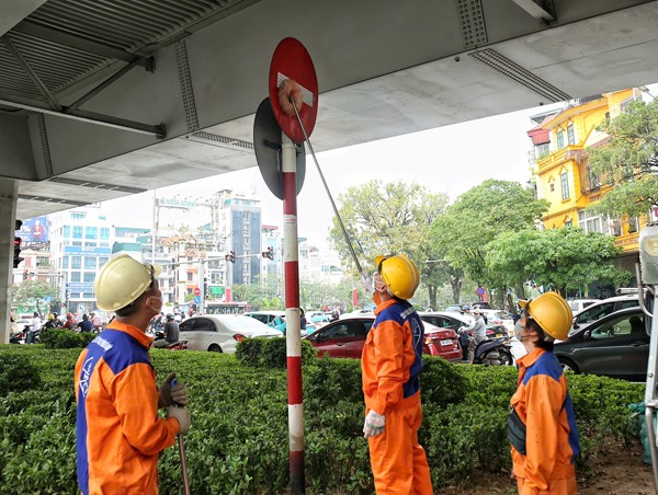 Bộ Xây dựng yêu cầu nhanh chóng khắc phục bất cập tổ chức giao thông