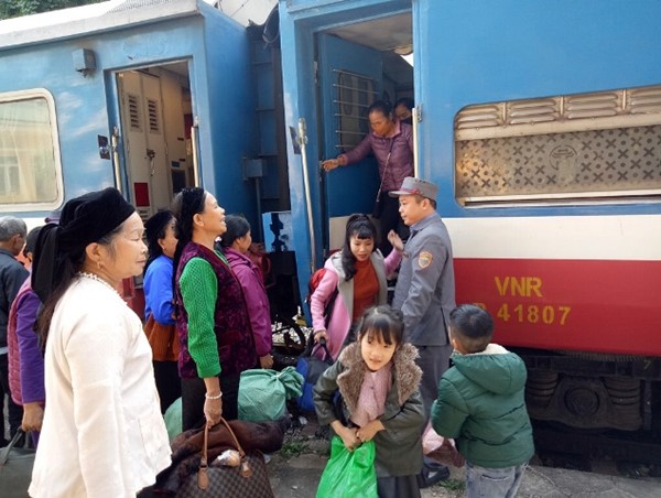 Ngành đường sắt xin gần 60 tỷ đồng để chạy tàu an sinh giữa “bão” Covid-19