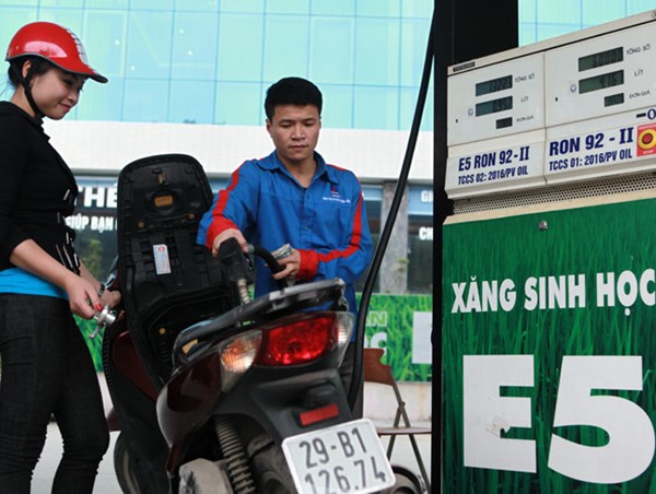 Đề xuất giảm thuế bảo vệ môi trường, khuyến khích sử dụng xăng sinh học