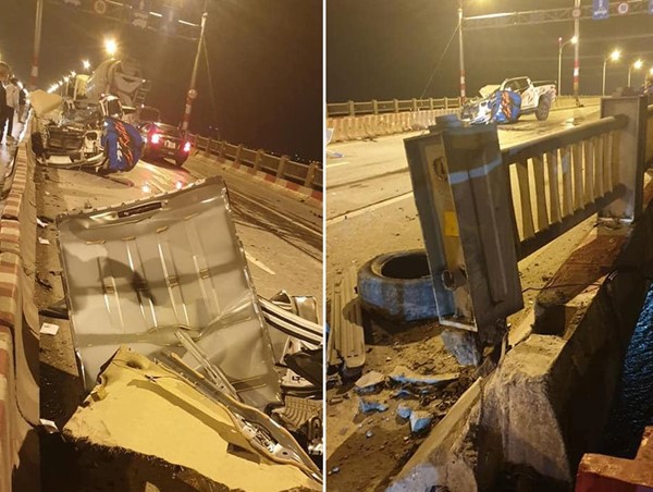 Đâm vào hộ lan cầu Vĩnh Tuy, xe bán tải bẹp dúm