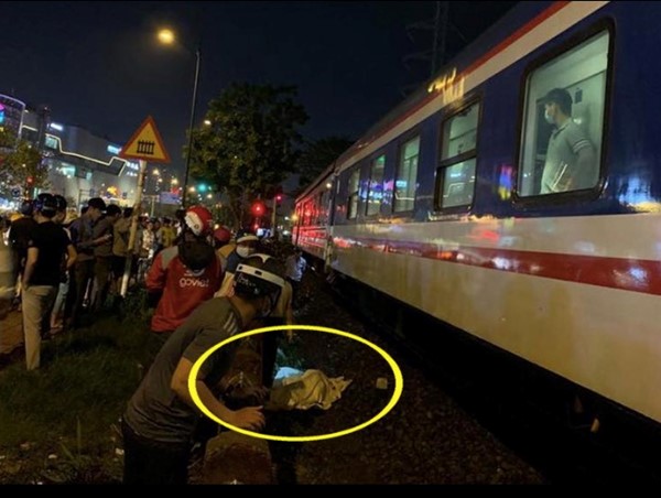 TP Hồ Chí Minh: Băng qua đường ray, một người đàn ông bị tàu hoả cán chết