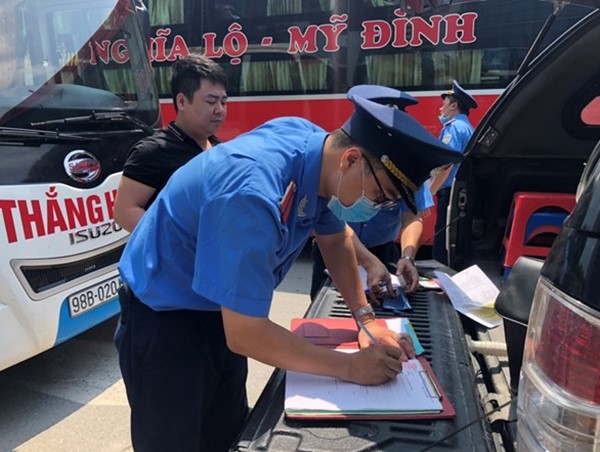 Hà Nội: Xử lý 752 xe khách, phạt tiền hơn 1 tỷ đồng