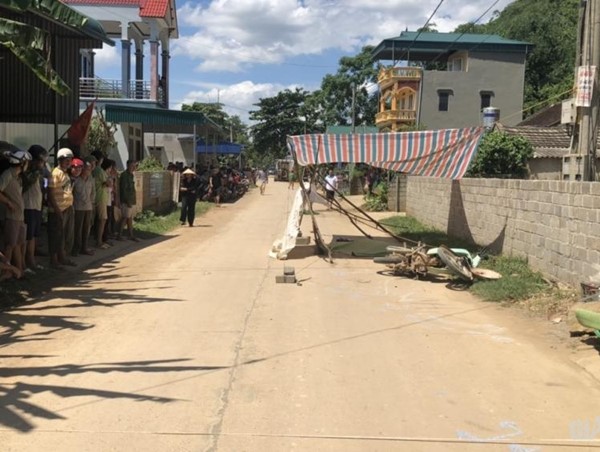 Hoà Bình: Va chạm với xe đầu kéo, người phụ nữ tử vong tại chỗ