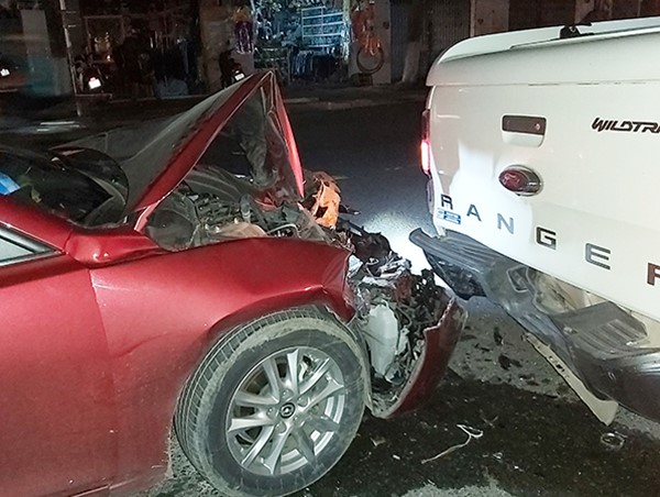 Tiền Giang: Xe 4 chỗ gây tai nạn liên hoàn, tài xế có dấu hiệu say xỉn