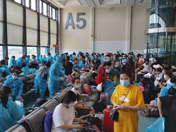 Phối hợp đưa 343 công dân Việt Nam từ Đài Loan về nước