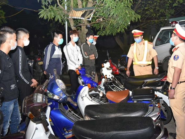 11 vi phạm bị tước bằng lái theo dự thảo luật mới