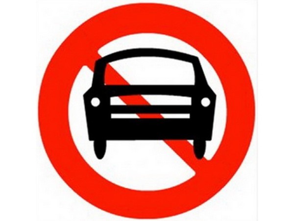 Lái xe ô tô vào đường cấm bị phạt bao nhiêu tiền?