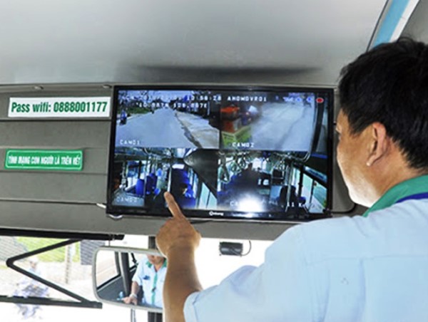 Bộ Giao thông giải thích gì khi kiến nghị Chính phủ lùi thời hạn xử phạt xe không lắp camera?