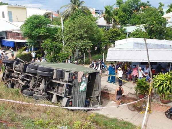 Tai nạn giao thông mới nhất hôm nay (16/6): Xe quân sự gặp nạn trên Quốc lộ 1, hai người tử vong