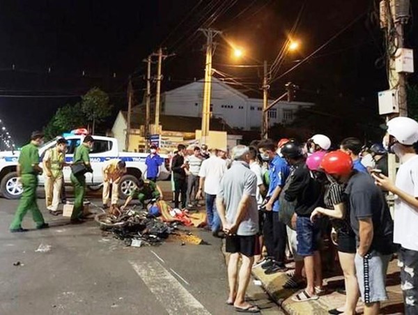 Tai nạn giao thông mới nhất hôm nay: Băng qua đường sắt không quan sát, người chết, người nguy kịch